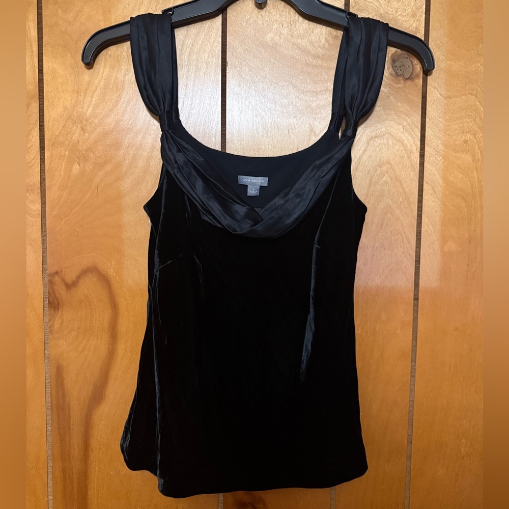 Ann Taylor Tank-NWOT
